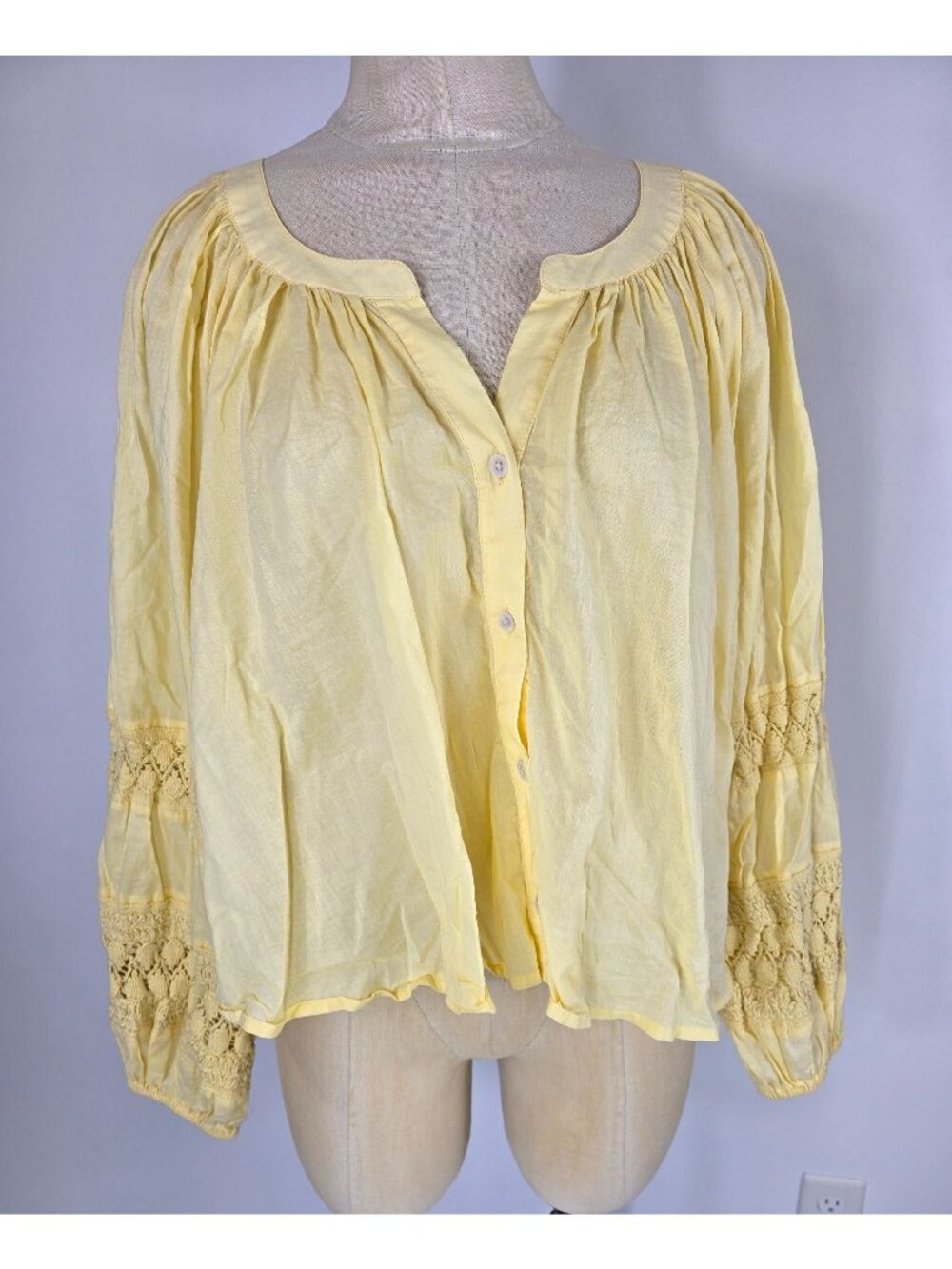 Aerie Long sleeve blouse in yellow size L